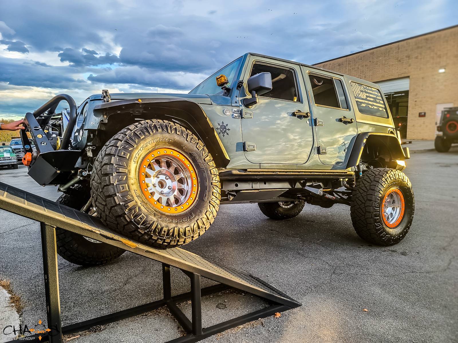 2015 JKU-160825